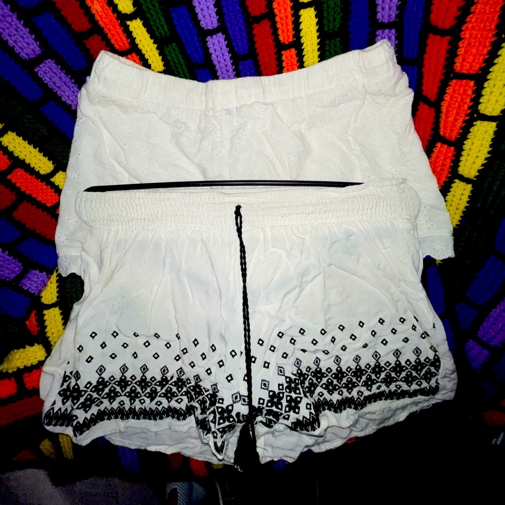 Rue 21 linen shorts bundle L/XL